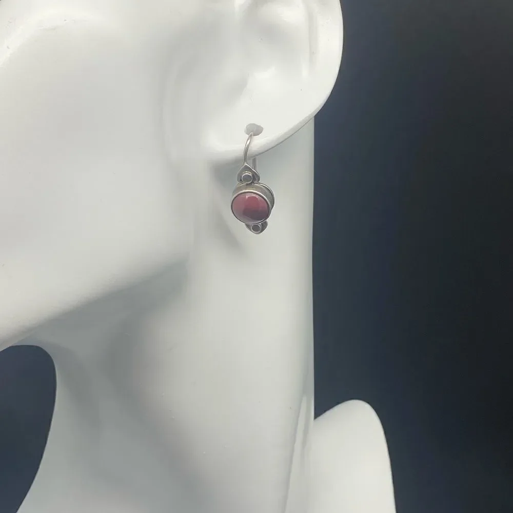 Ladies vintage Mexican 925 silver 1” long earrings with red jasper gemstones